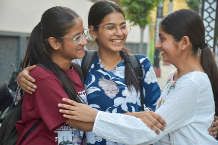 तमिलनाडु 12वीं बोर्ड परिणाम घोषित, 95.20 प्रतिशत परीक्षार्थी उत्तीर्ण, लड़कियां ने फिर मारी बाजी