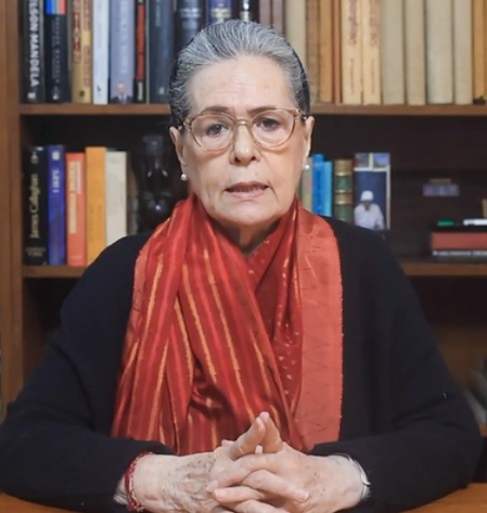 दिल्ली: सोनिया गांधी मतदाता सूची विवाद मामले में सुनवाई, अदालत ने दिया लिखित दलीलें पेश करने का निर्देश 