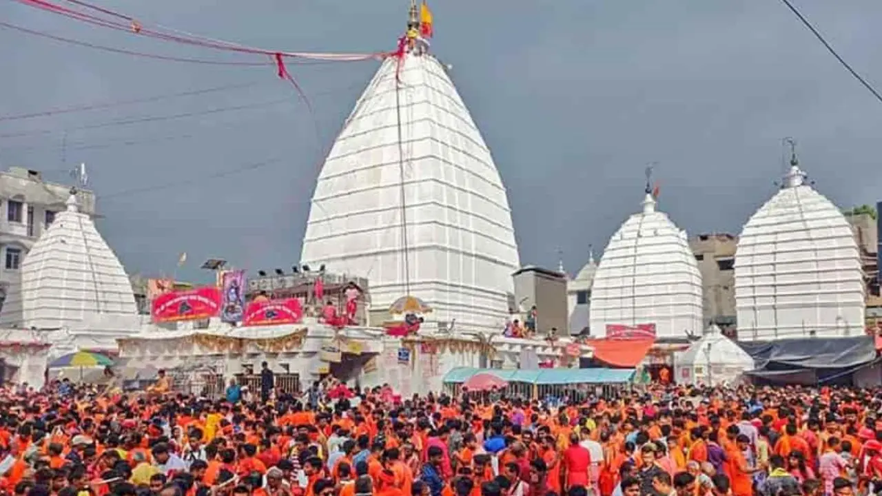 हर साल लाखों कांवड़िए पहुंचते हैं बैद्यनाथ मंदिर, जानें धार्मिक महत्व