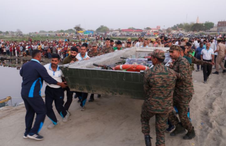 मथुरा नाव हादसे में मृतकों की संख्या बढ़कर हुई 15, सर्च ऑपरेशन अब भी जारी